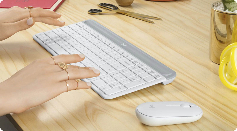 Logitech MK470 Wireless Desktop Keyboard and Mouse