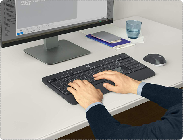 Logitech MK540 Wireless Desktop Keyboard and Mouse