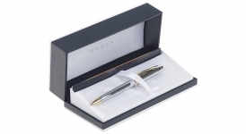 خودکار کراس مدل Townsend بدنه کروم قطعات طلایی خودکار کراس مدل Townsend بدنه کروم قطعات طلایی