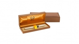 خودنویس ایپلمات مدل Schmidts طرح سفید صدفی خودنویس ایپلمات مدل Schmidts طرح سفید صدفی