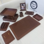 ست لوازم اداری رومیزی آریاکو مدل AC01 مجموعه 8 عددی ست لوازم اداری رومیزی آریاکو مدل AC01 مجموعه 8 عددی