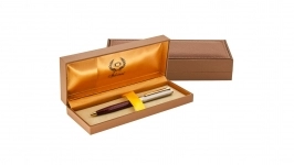 خودکار ایپلمات مدل Lord طرح نیمه قرمز لاکی نقره ای خودکار ایپلمات مدل Lord طرح نیمه قرمز لاکی نقره ای