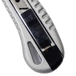 کاتر دستی بدنه فلزی سربی و 9 میلی متری شاین وی