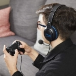 هدست گیمینگ هایپرایکس مدل Cloud Chat Headset for PS4 هدست گیمینگ هایپرایکس مدل Cloud Chat Headset for PS4
