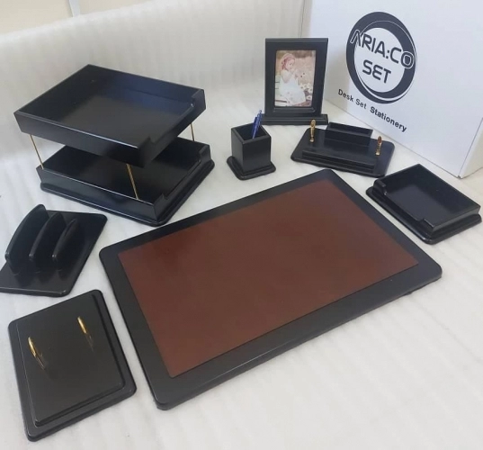 ست لوازم اداری رومیزی آریاکو مدل AC01 مجموعه 8 عددی ست لوازم اداری رومیزی آریاکو مدل AC01 مجموعه 8 عددی