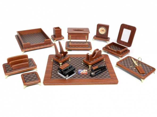 ست رومیزی مدیریتی 17 تیکه قائم کد 917P رنگ قهوه ای ست رومیزی مدیریتی 17 تیکه قائم کد 917P رنگ قهوه ای